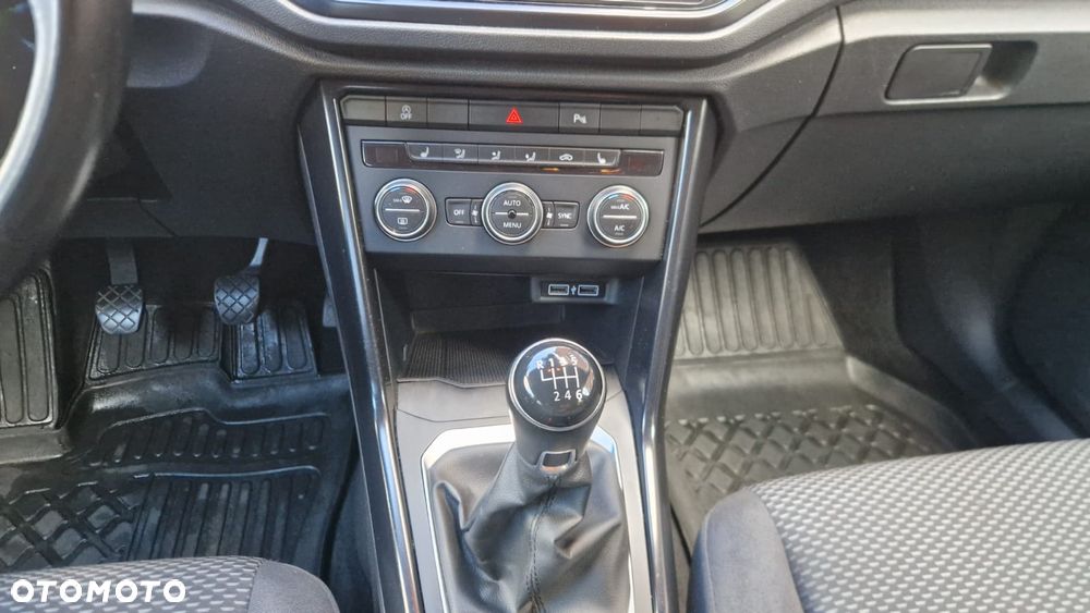 Volkswagen T-Roc 1.6 TDI SCR DPF Advance - 21