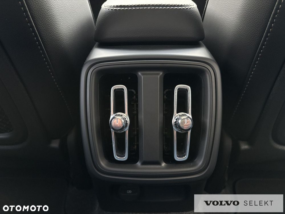 Volvo XC 40 - 26