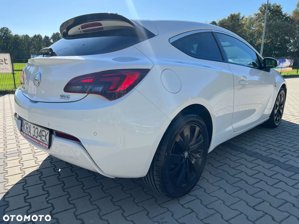 Opel Astra GTC 1.4 Turbo Innovation - 38