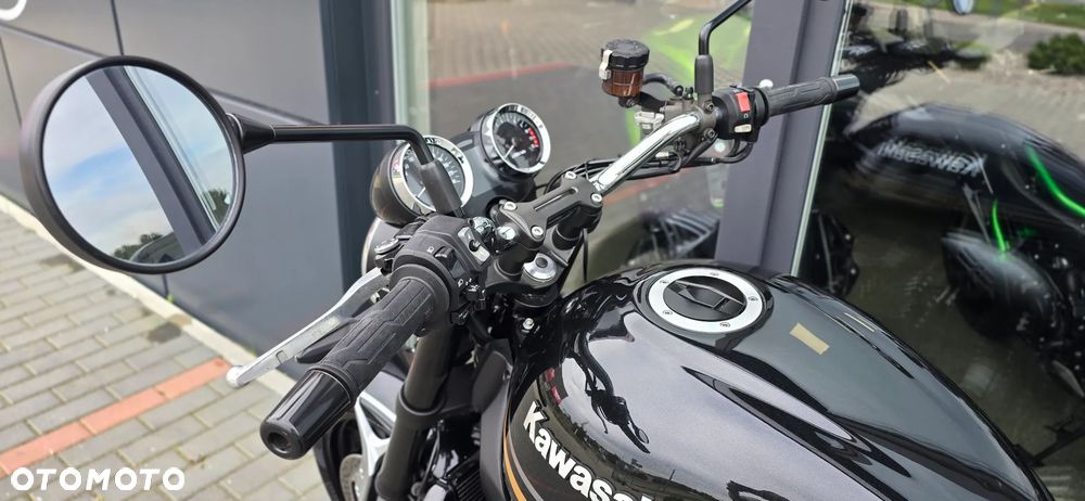 Kawasaki Z 900 RS - 32