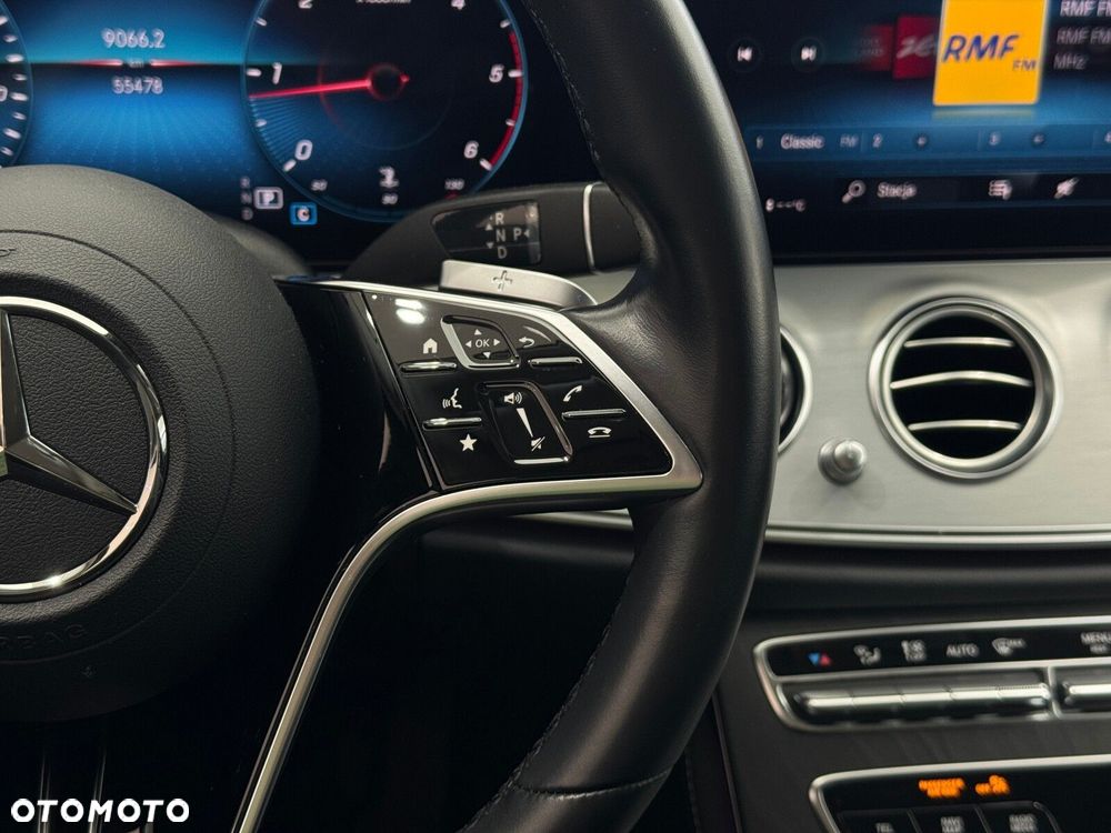 Mercedes-Benz Klasa E 220 d 4-Matic AMG/Avantgarde - 22