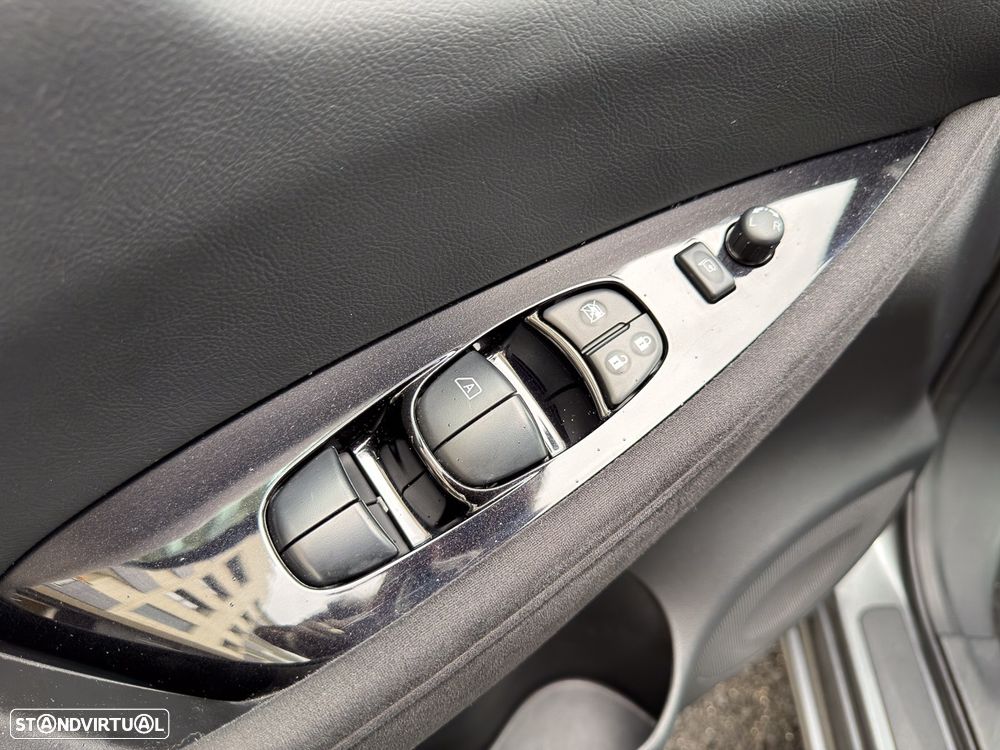 Nissan Leaf 24 kWh (c/ Bateria) Tekna - 26