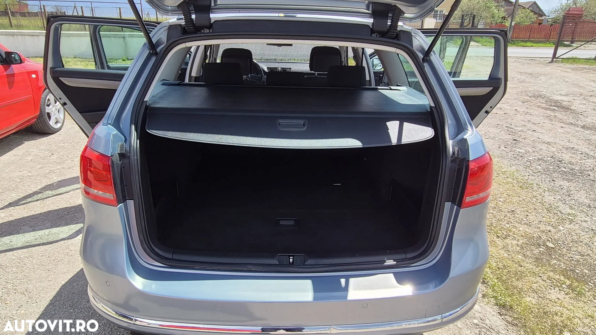 Volkswagen Passat Variant 2.0 TDI BlueMotion Technology Comfortline - 11