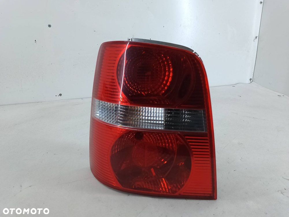 LAMPA TYLNA LEWA VW TOURAN I 1T0945095F 1T0945111B - 2