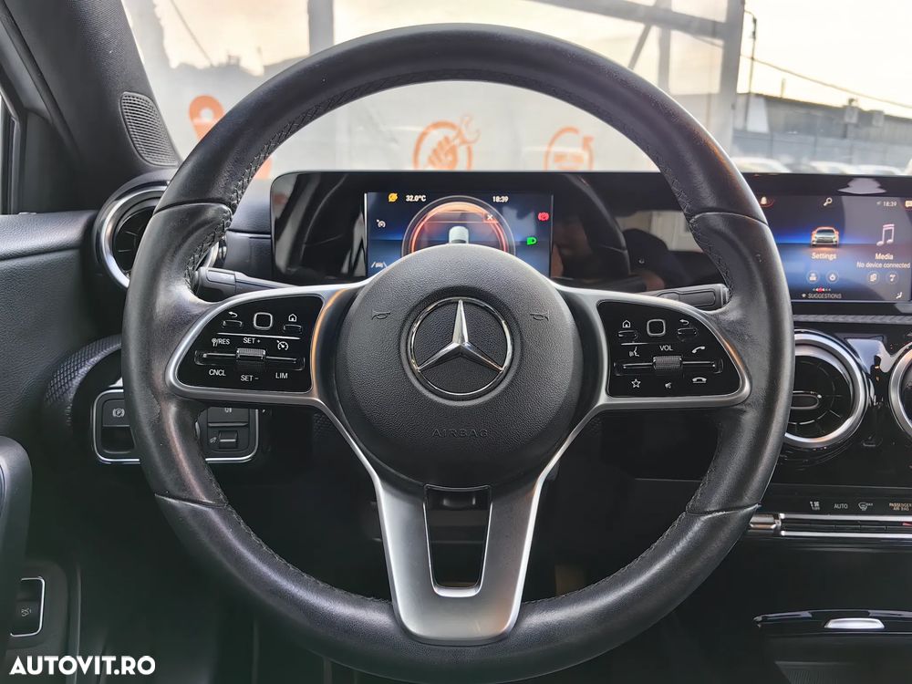 Mercedes-Benz A 180 d Sedan 8G-DCT - 22