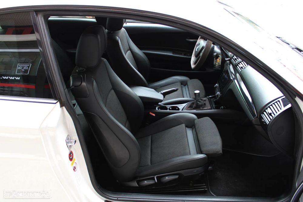 BMW 123 d Limited Edition Lifestyle c/ M Sport Pack - 8
