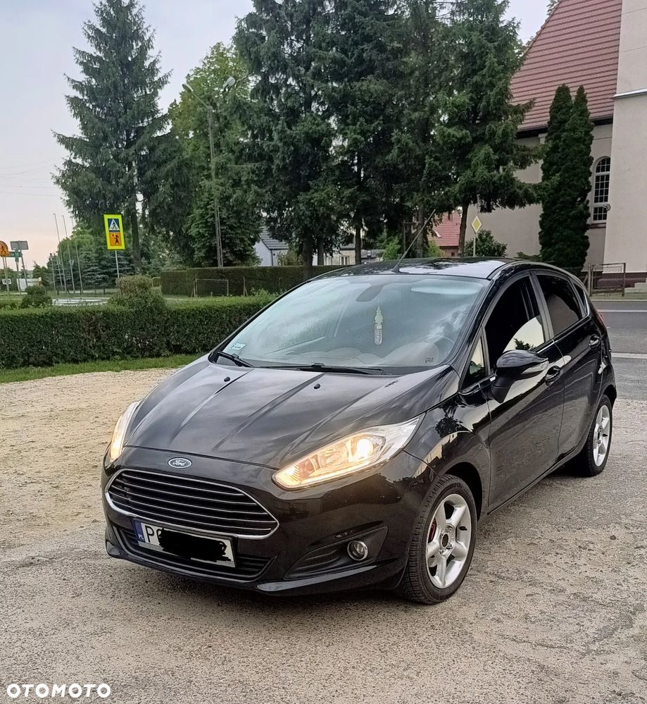 Ford Fiesta 1.6 TDCi DPF Titanium - 8