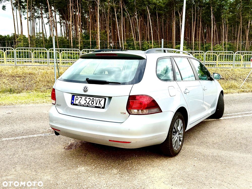 Volkswagen Golf VI 1.6 TDI Trendline DSG - 3