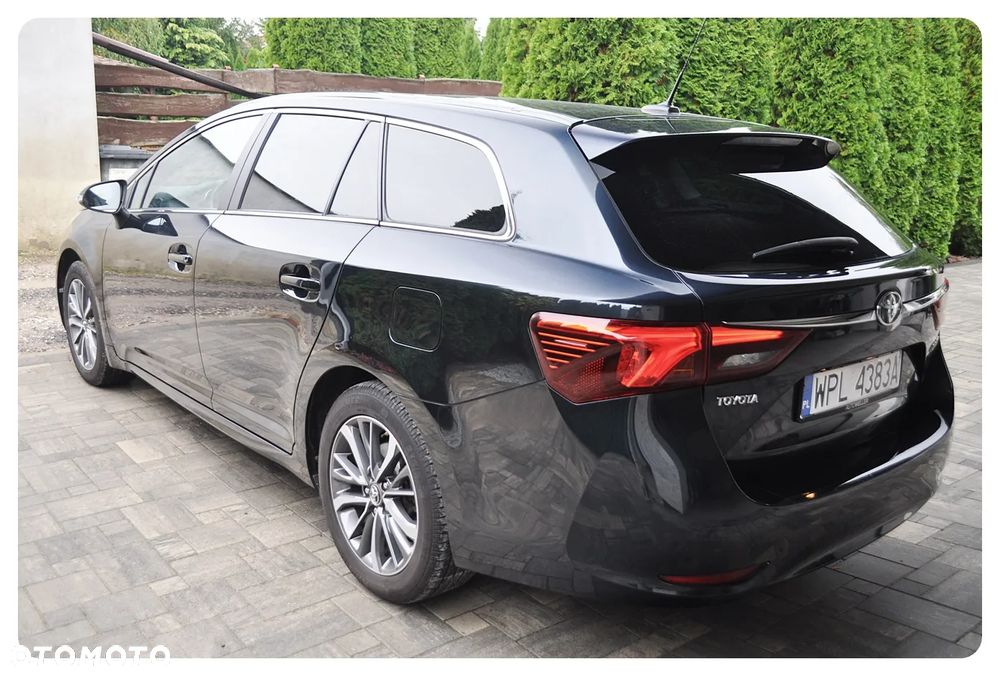 Toyota Avensis Touring Sports 1.8 Business Edition - 18