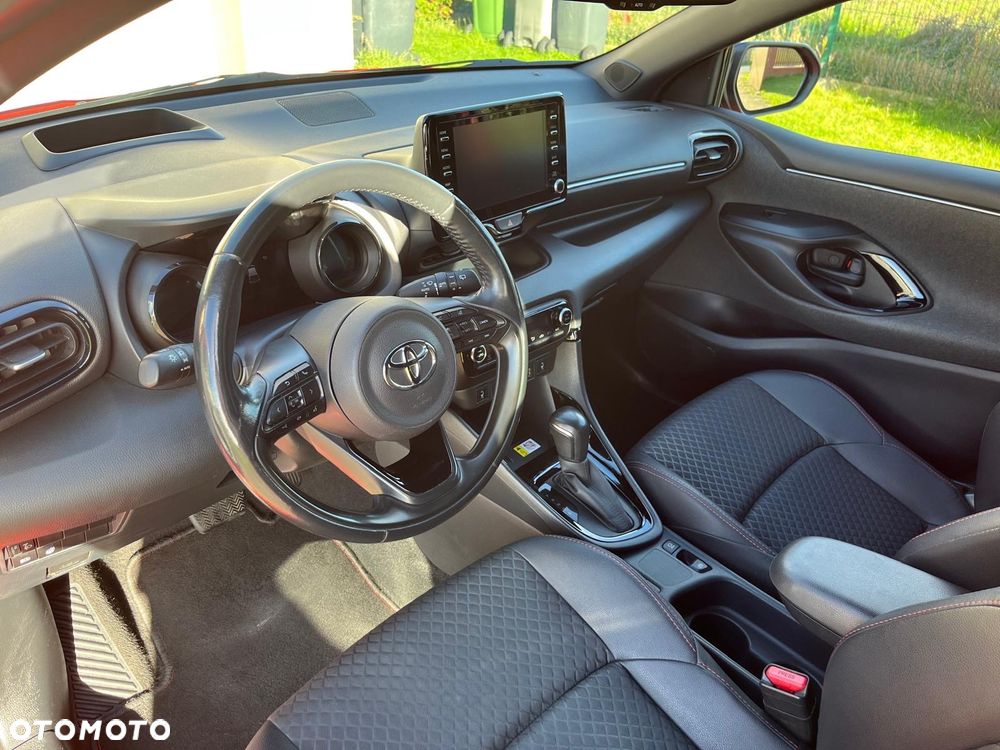 Toyota Yaris Hybrid 1.5 Premiere Edition - 17