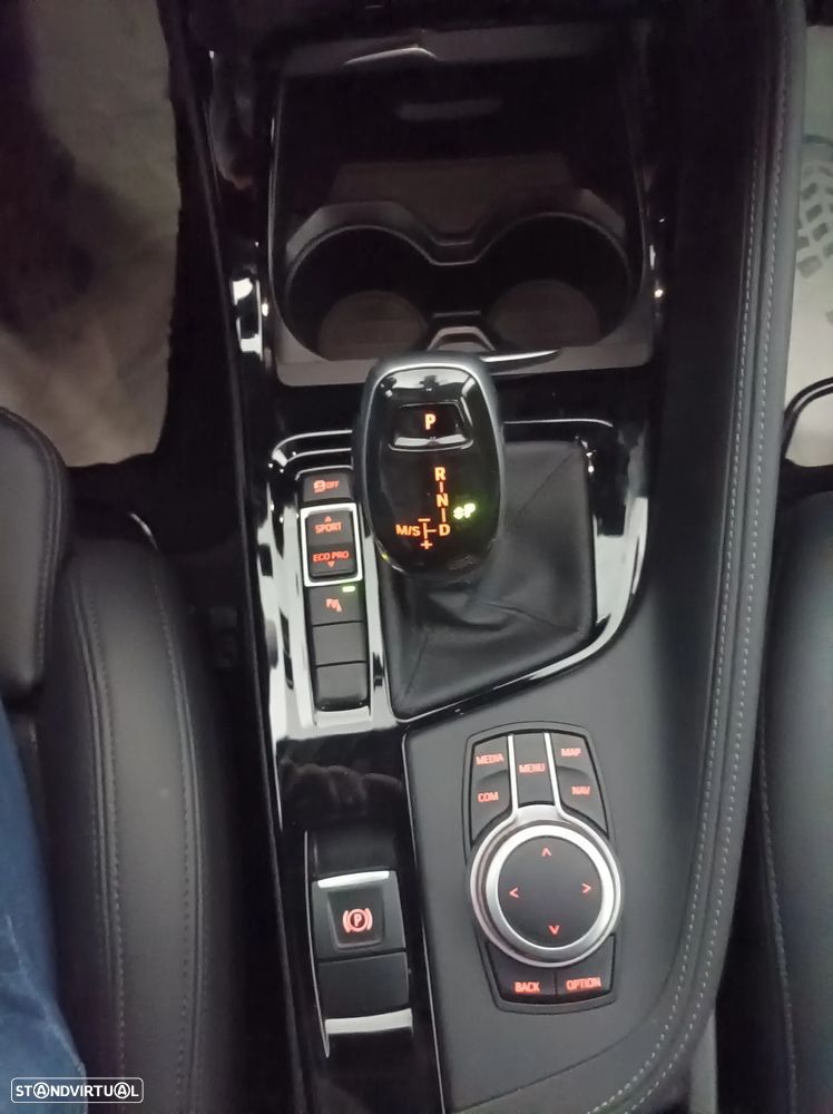 BMW X2 18 i sDrive Auto Pack M - 19