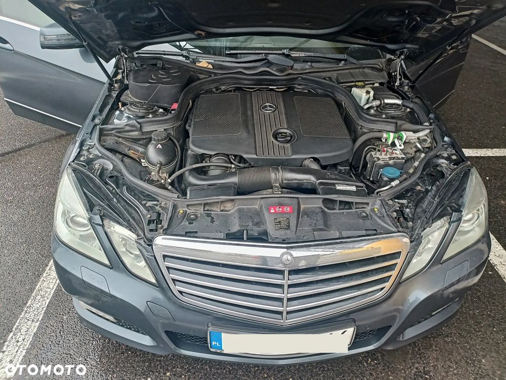 Mercedes-Benz Klasa E 200 CDI DPF BlueEFFICIENCY Automatik Avantgarde - 5