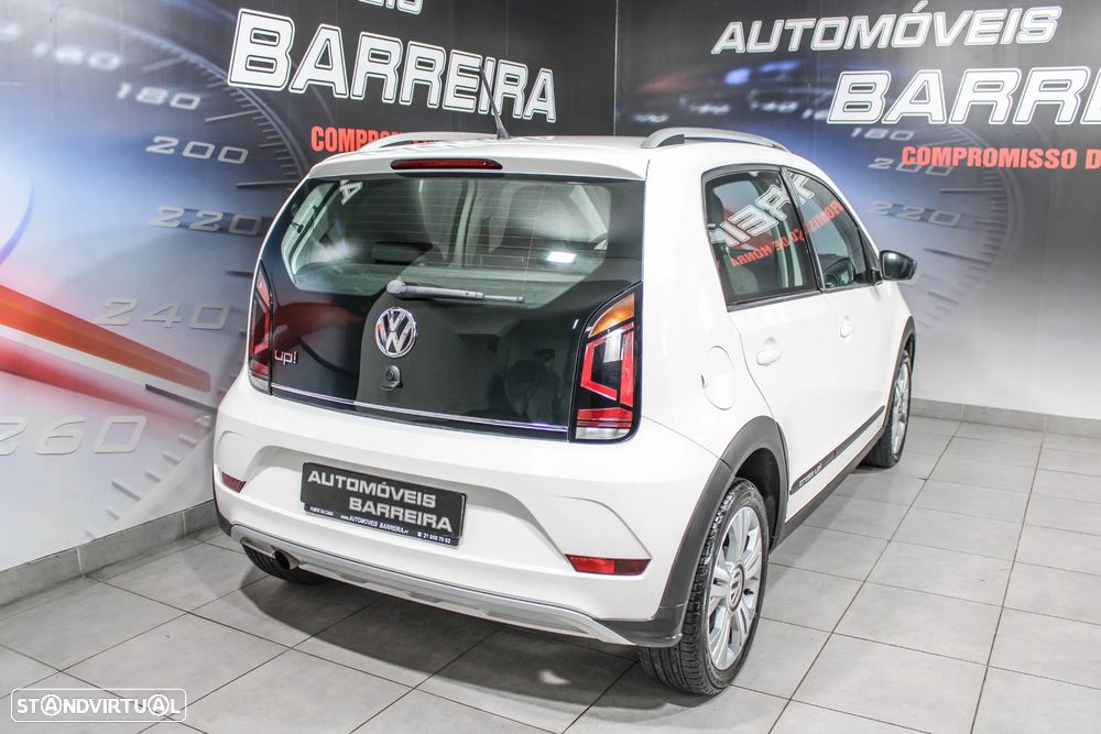 VW Cross Up! 1.0 - 18