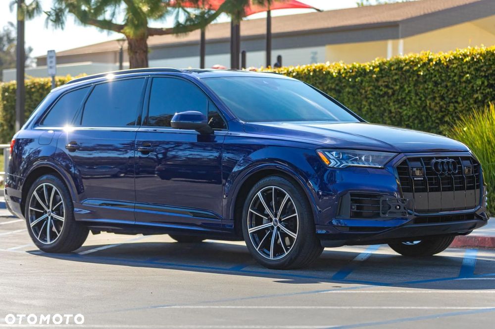 Audi Q7 - 1