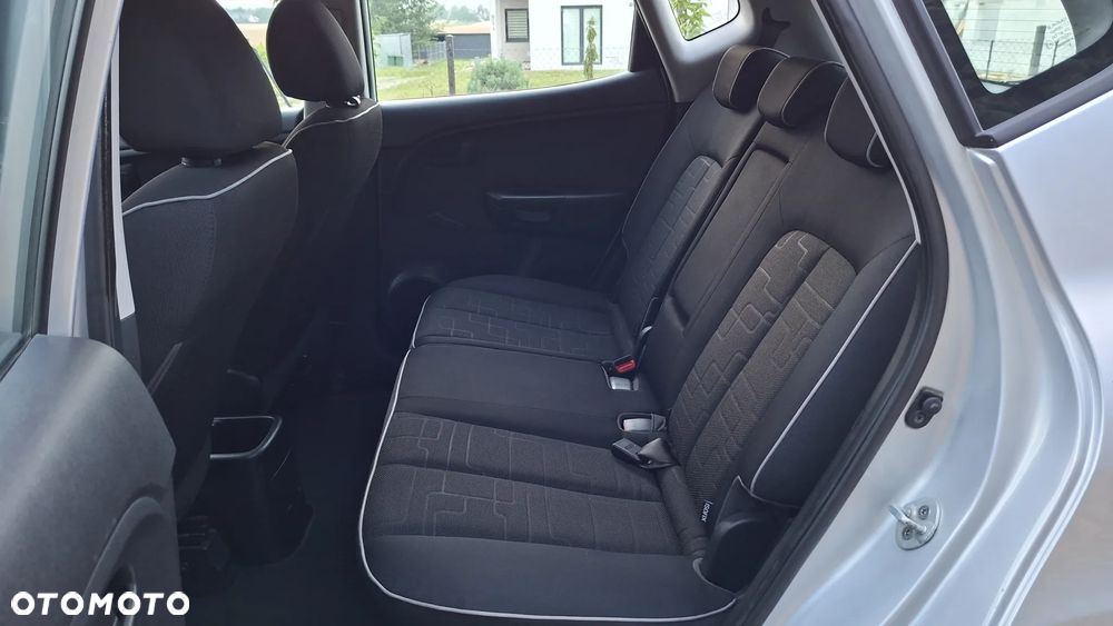 Kia Venga 1.4 CVVT ISG Vision - 10