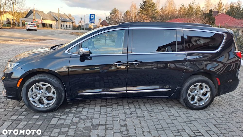 Chrysler Pacifica - 3