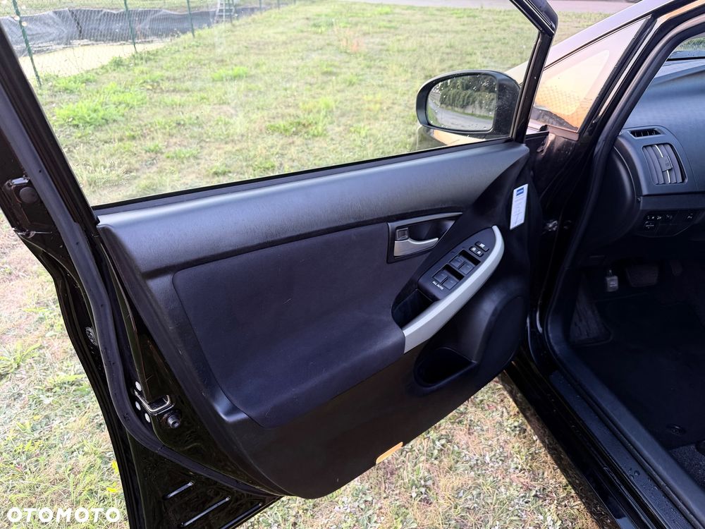 Toyota Prius 1.8 HSD Life - 10