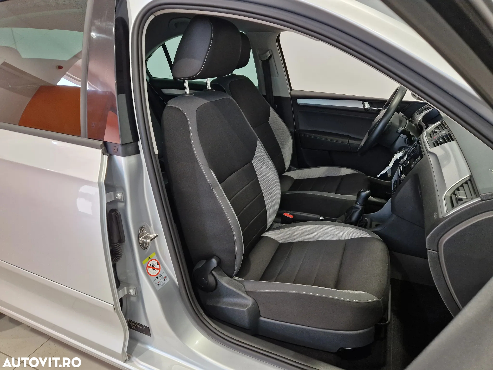 Skoda RAPID - 13