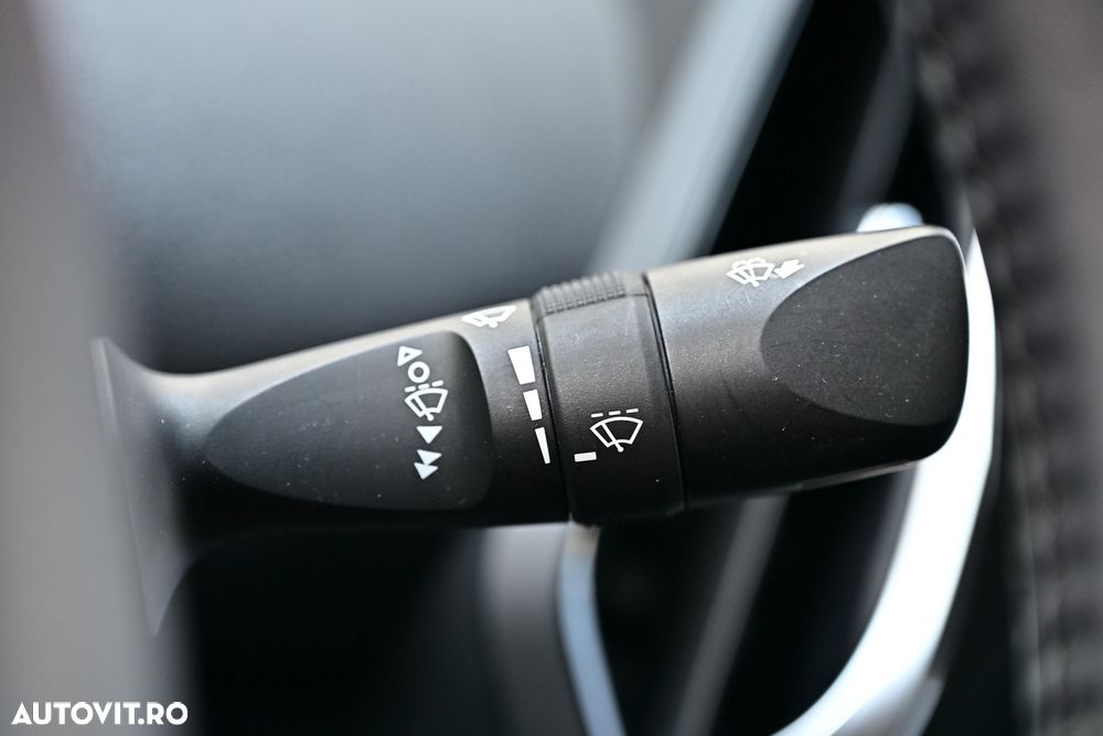 Toyota Prius - 29