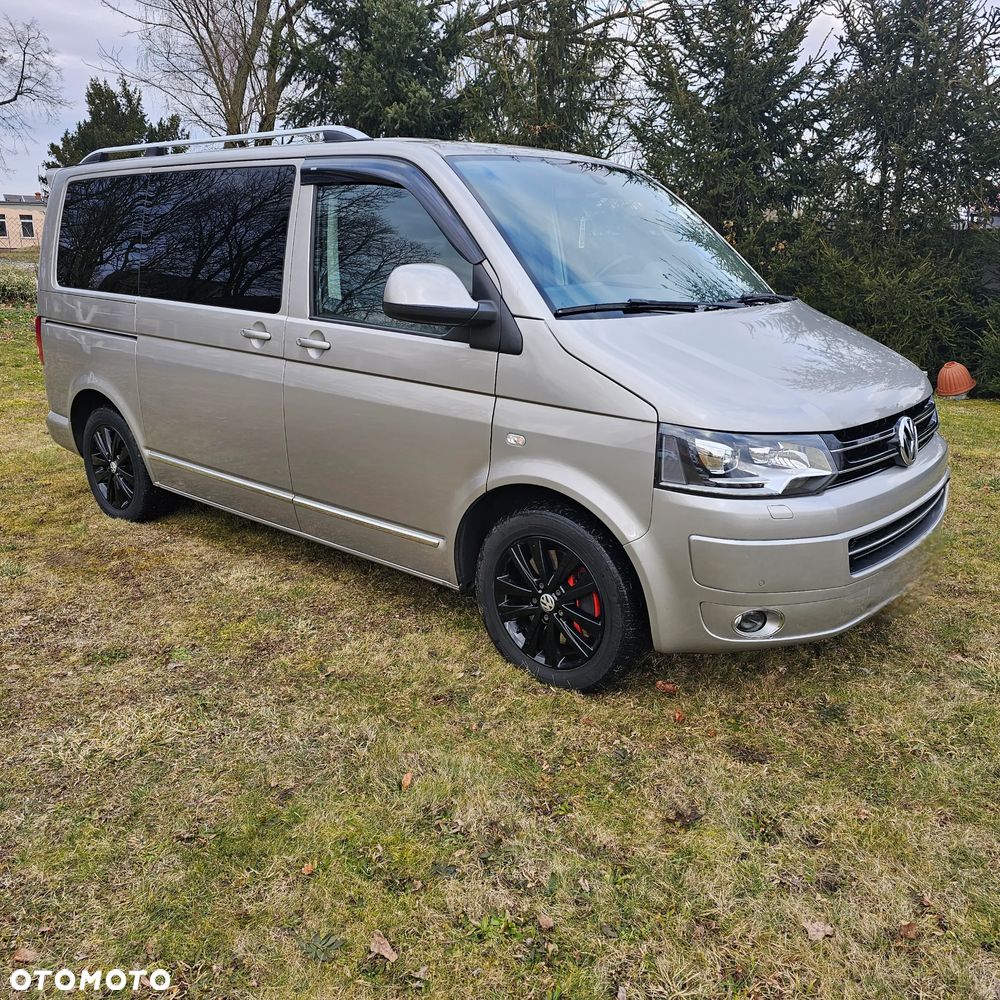 Volkswagen Multivan - 1