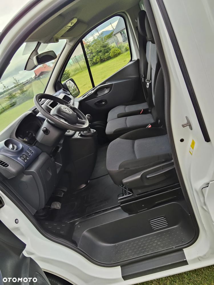 Opel Vivaro - 5
