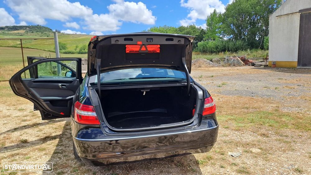 Mercedes-Benz E 220 CDI Avantgarde BE Auto. - 6