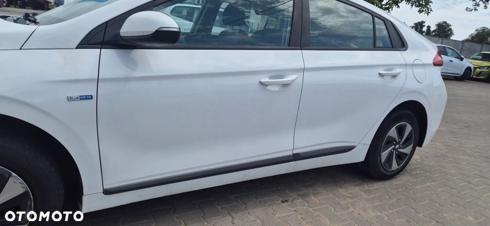 Hyundai IONIQ Hybrid Platinum - 9