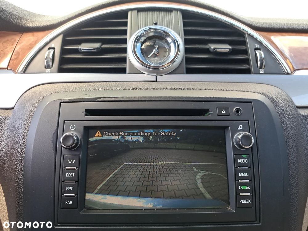 Buick Enclave - 15