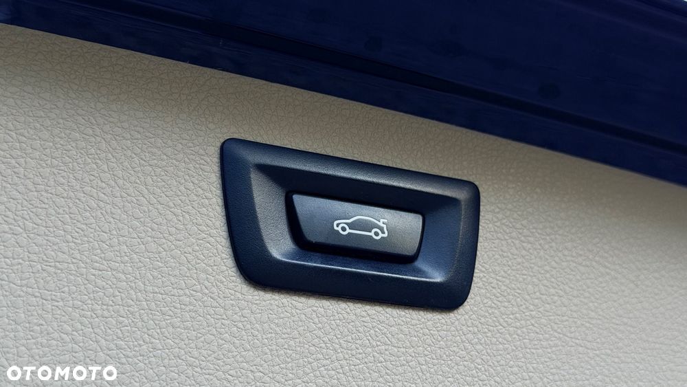 BMW Seria 3 318d Edition Luxury Line Purity - 22