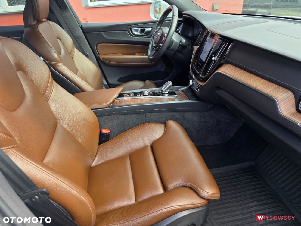 Volvo XC 60 - 18