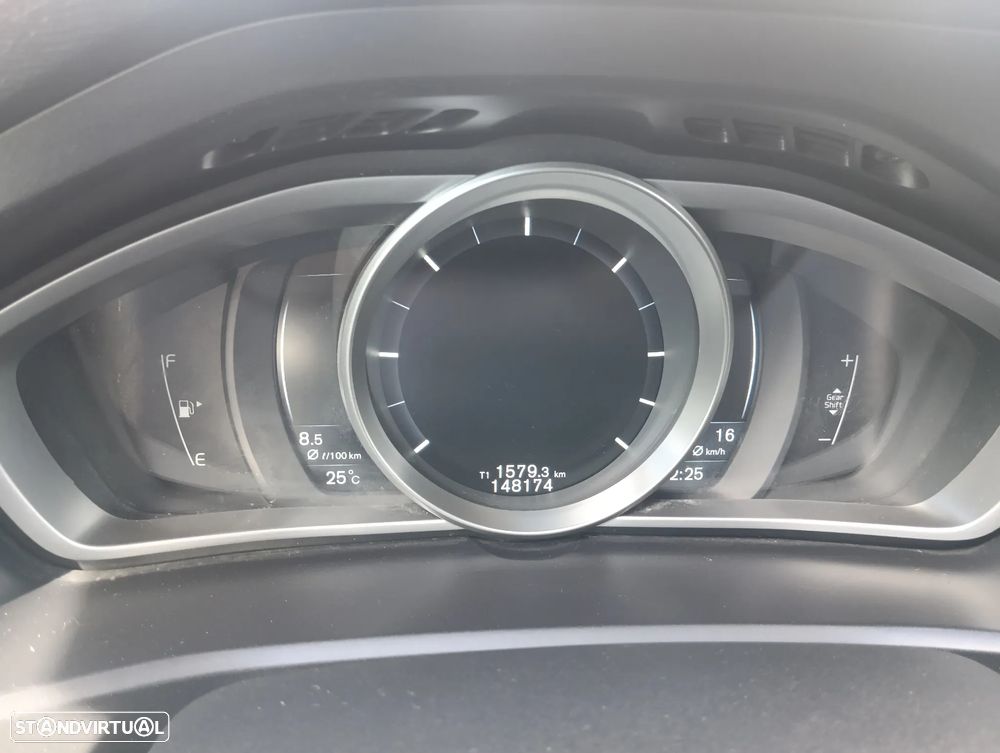 Volvo V40 2.0 D2 Momentum Eco - 10