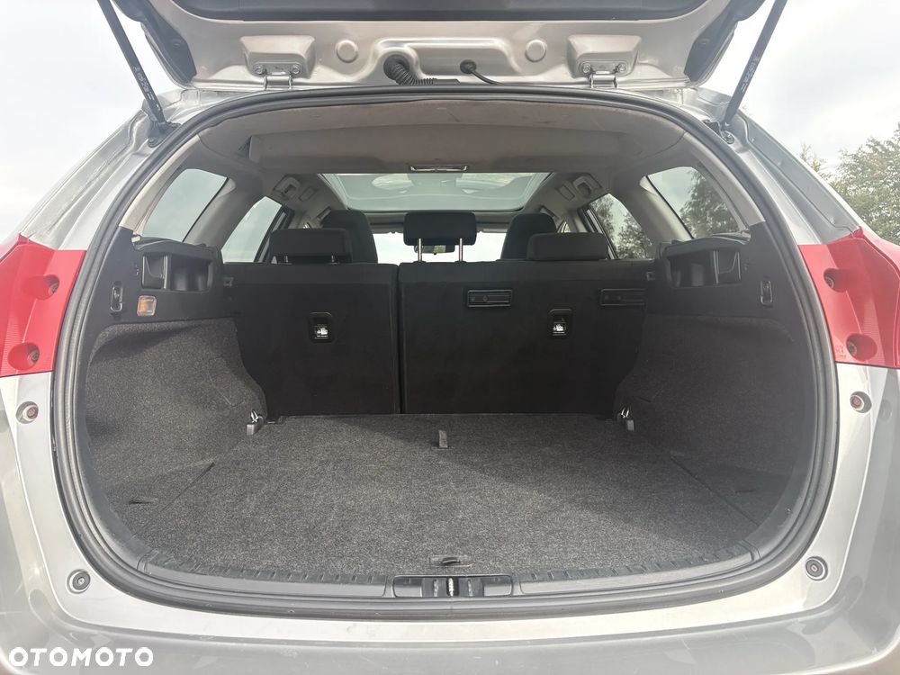 Toyota Auris 1.6 Premium Comfort MS - 14