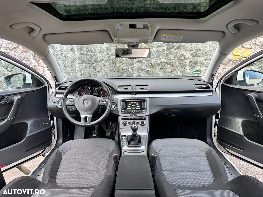 Volkswagen Passat - 5