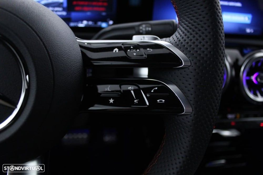 Mercedes-Benz A 250 e AMG Line - 23