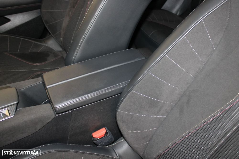 DS DS4 4 1.2 PureTech Performance Line EAT8 - 29