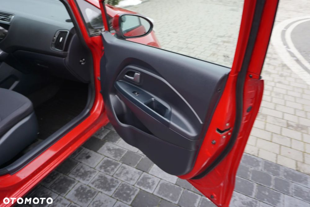 Kia Rio 1.2 L - 21