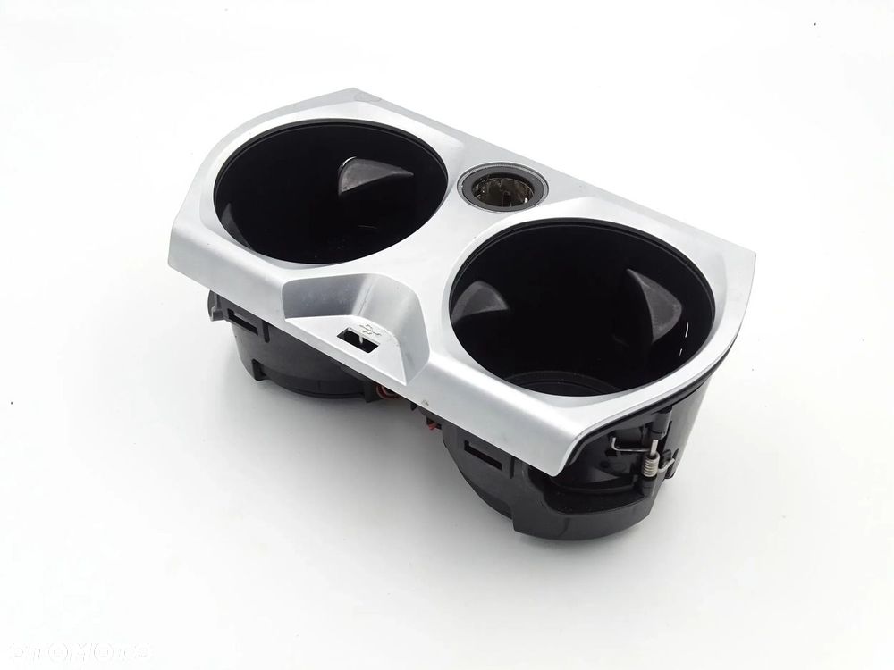 BMW G14 G15 G16 M8 F91 F92 F93 UCHWYT NA KUBKI NAPOJE CUPHOLDER 9396505 - 2