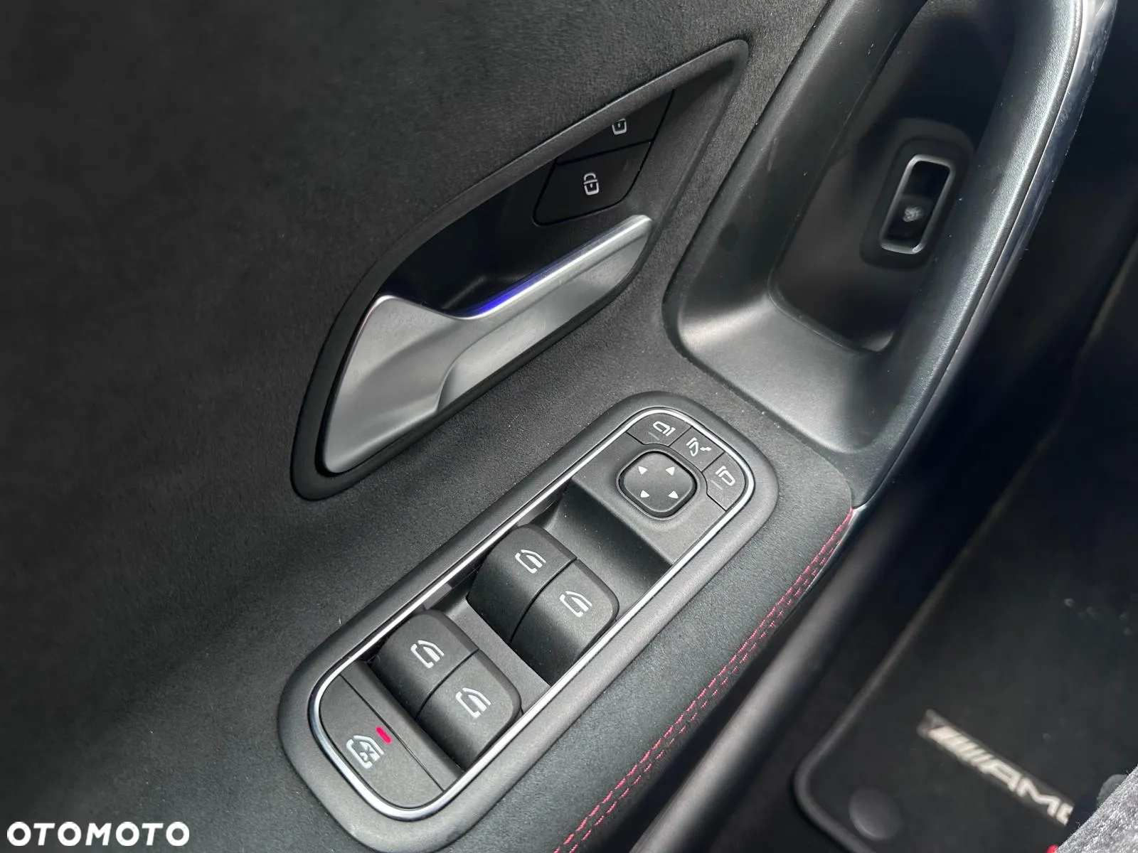 Mercedes-Benz CLA 200 7G-DCT - 21
