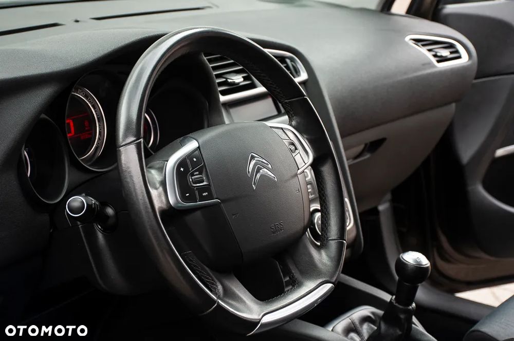 Citroën C4 VTi 120 Attraction - 23