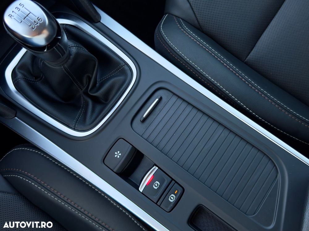 Renault Megane TCE 140 GPF Intens - 23