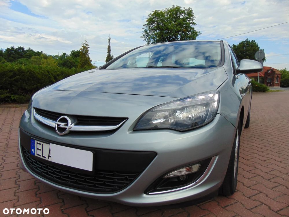 Opel Astra 1.7 CDTI DPF Exklusiv - 1