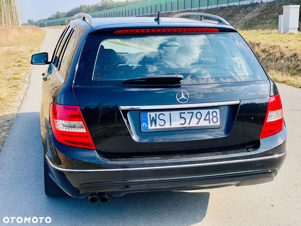 Mercedes-Benz Klasa C 180 CGI Automatik BlueEFFICIENCY Avantgarde - 17