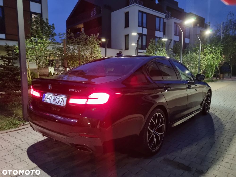 BMW Seria 5 520d xDrive MHEV M Sport sport - 33