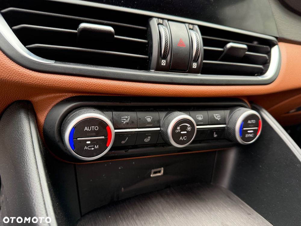 Alfa Romeo Giulia - 13