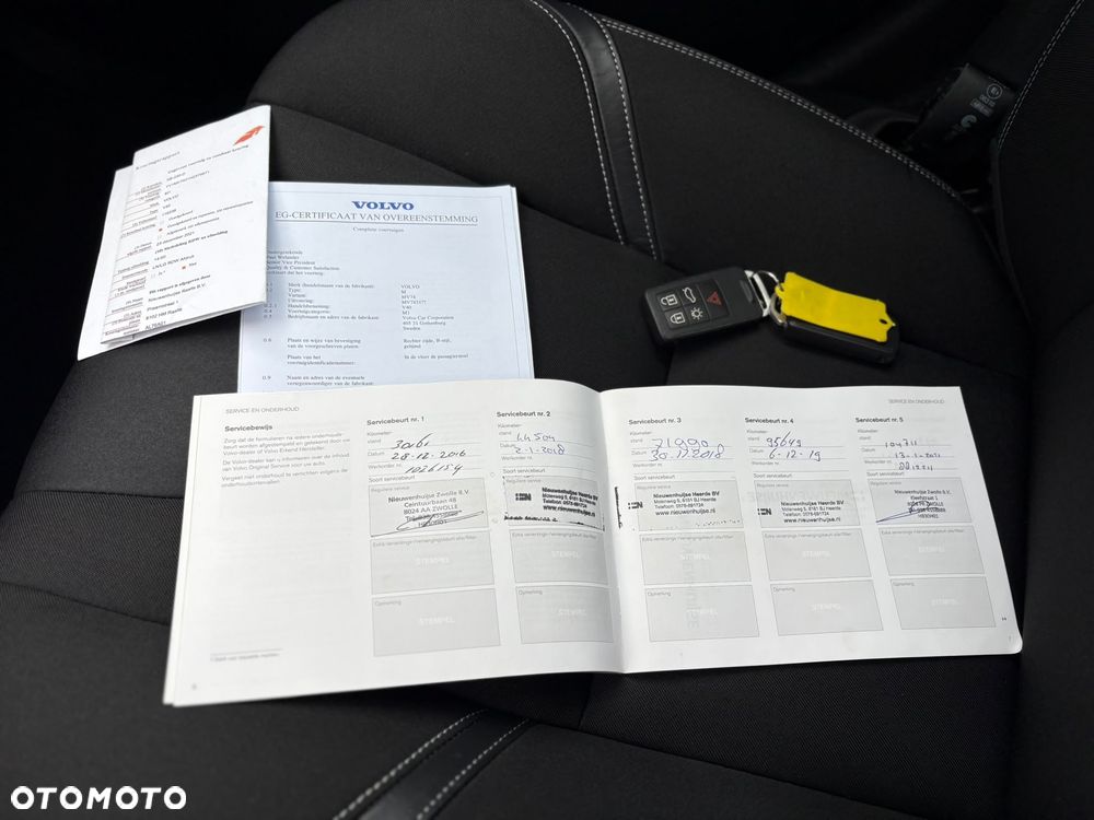 Volvo V40 D2 Kinetic - 24