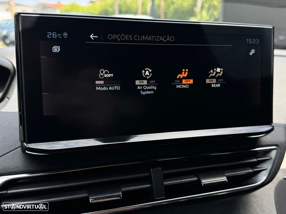 Peugeot 5008 1.5 BlueHDi GT EAT8 - 48