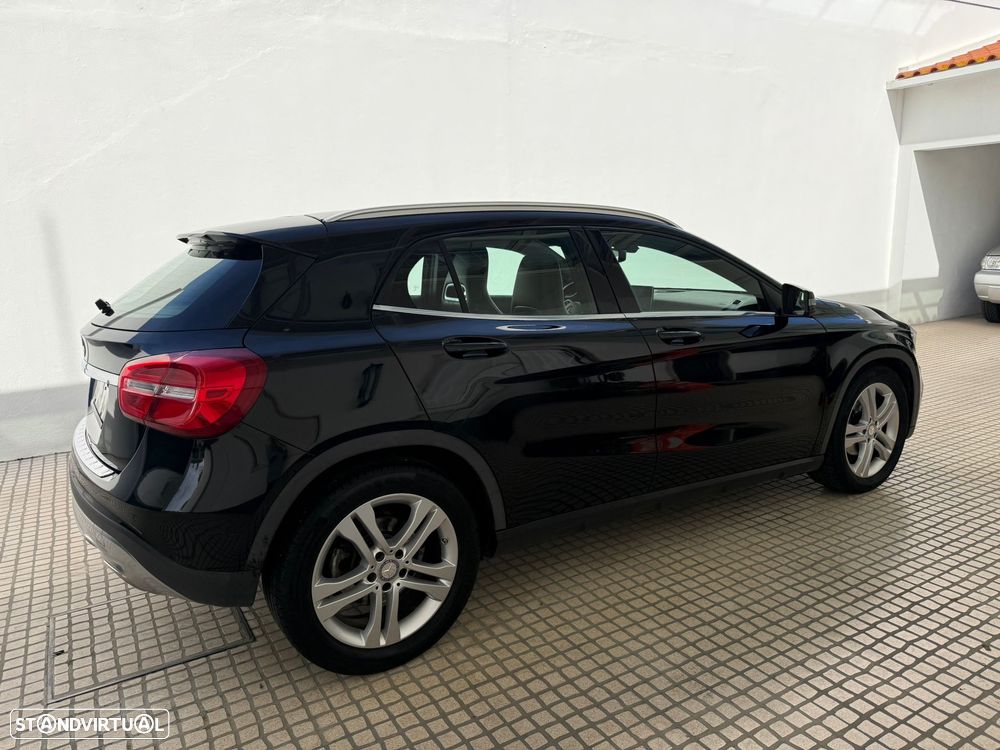 Mercedes-Benz GLA 200 - 6