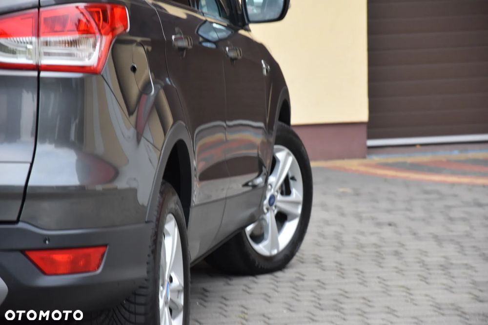 Ford Kuga 2.0 TDCi AWD Titanium - 8