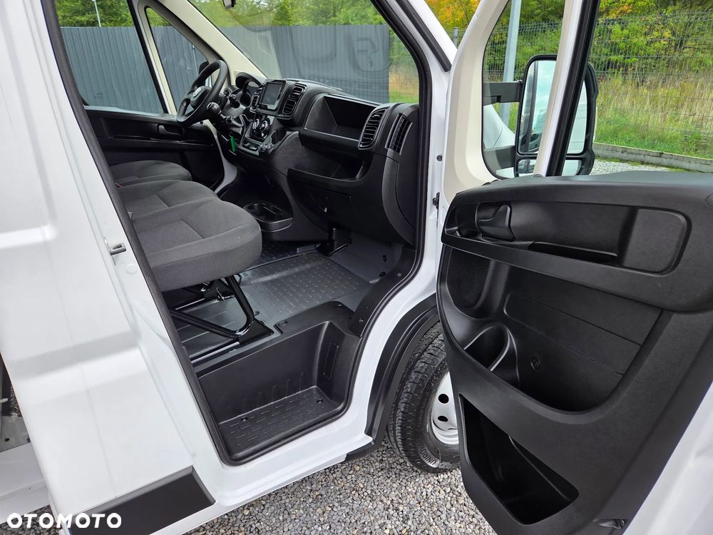 Fiat Ducato 2.2 160KM/ Kontener dł: 4.30 / Winda DHOLLANDIA 750Kg / Klima / - 25