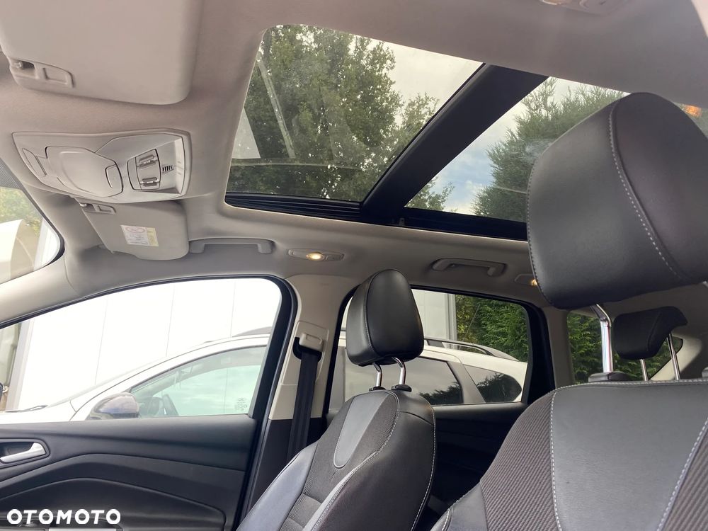 Ford Kuga 1.5 EcoBoost 2x4 Titanium - 7